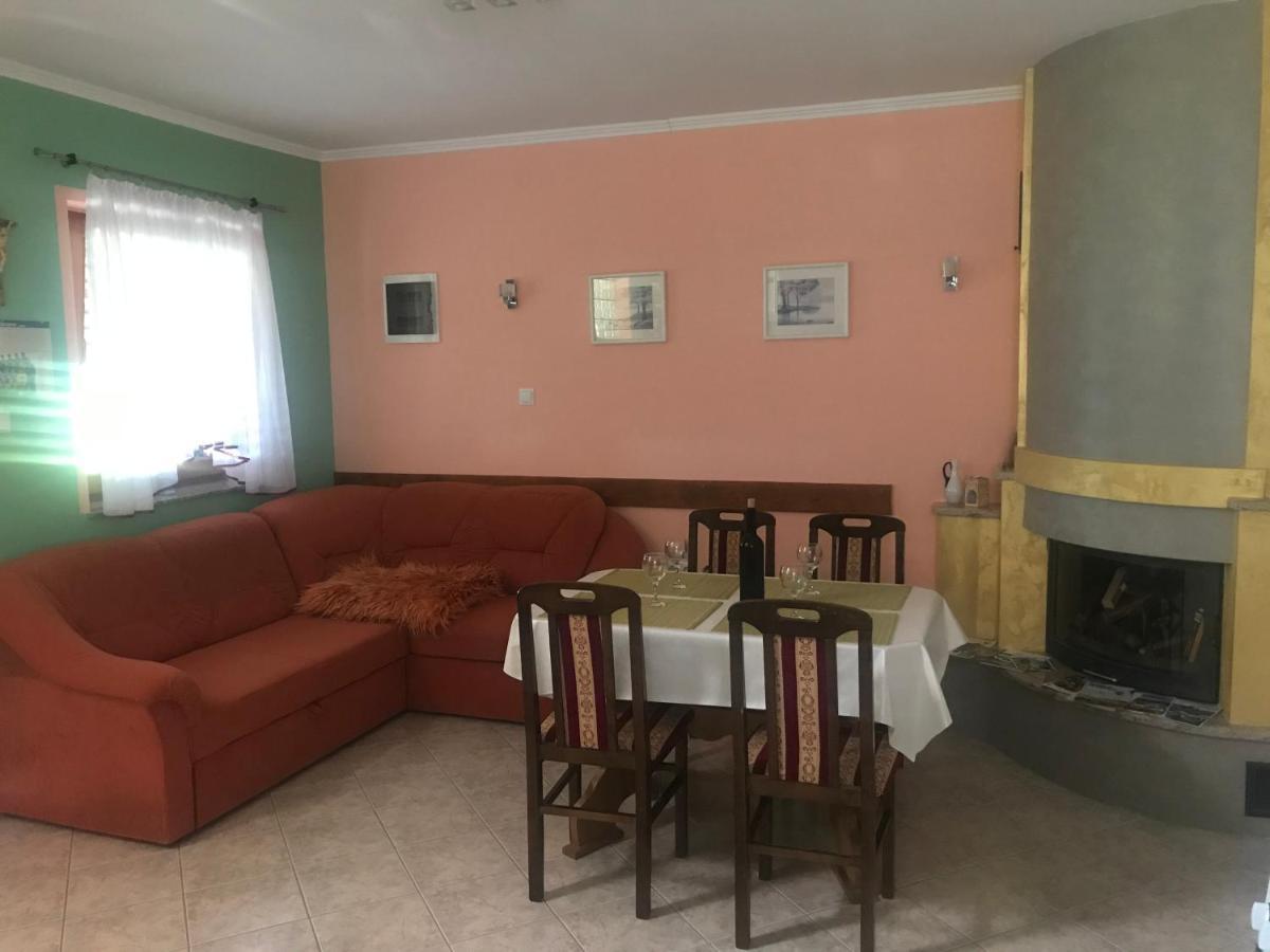 Kuca Za Odmor Magdalena&V Apartment Крапина Екстериор снимка